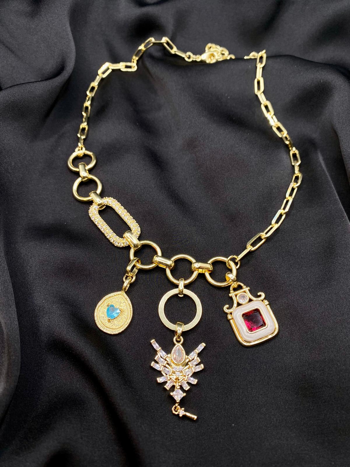Vanta Royal Charm Kolye